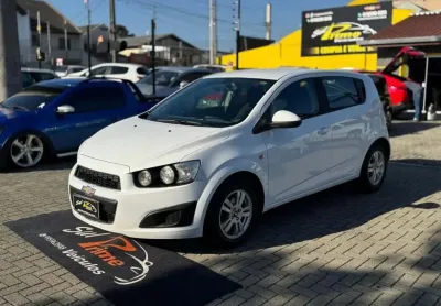 Chevrolet sonic 1.6 lt 16v flex 4p manual 2014