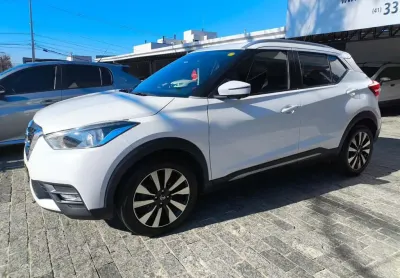 Nissan kicks sl cvt 2017