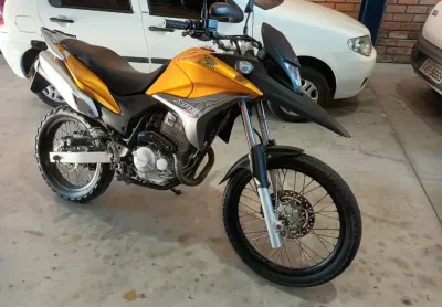 Honda xre 300 super inteira