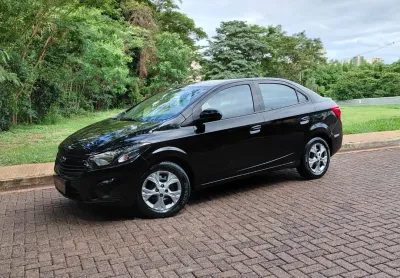 Onix 1.0 sedan black edition