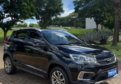 Tiggo 2 Act unico dono, baixo km com teto solar