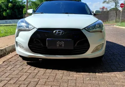 Veloster 1.6 automatico 3 pts gasolina completo teto couro câmera ré start stop ano 2013 km 159 mil 