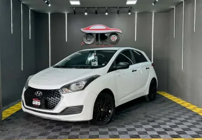 Hyundai HB20 Unique 1.0 Flex 12V Mec.  - Branca - 2018/2019