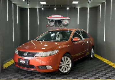 Kia cerato 1.6 16v aut.  - laranja - 2010/2011