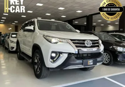 Toyota hilux sw4 sw4 srx diamo. 4x4 2.8 tb die aut.