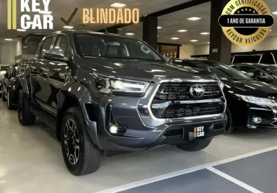 Toyota hilux cd srx plus 4x4 2.8 tdi die. aut.