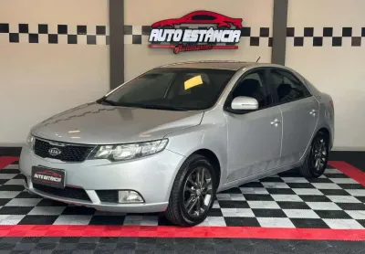 Kia cerato ex3 1.6mtnb 2011