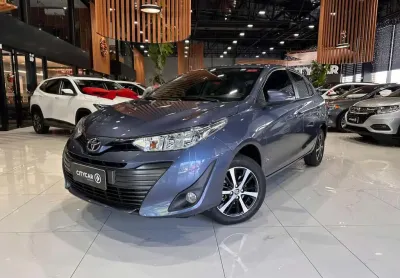 Toyota yaris sedan 1.5 xs connect