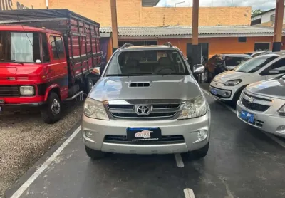 Toyota HILUX SW4 3.0 SRV 4X4 16V TURBO INTERCOOLER DIESEL 4P AUTOMÁTICO