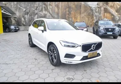 Volvo xc60 2.0 t5 momentum awd at - branca - 2019/2020