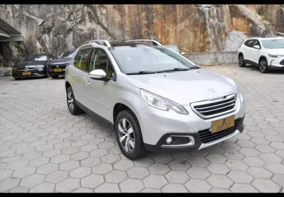 Peugeot 2008 griffe 1.6 thp mt - prata - 2017/2017