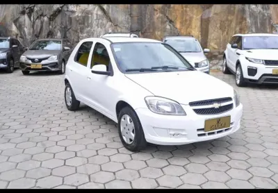 Chevrolet celta lt 1.0 - branca - 2013/2013