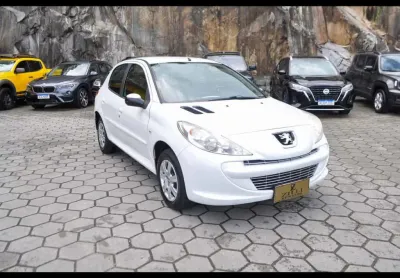 Peugeot 207 xr 1.4 mt  - branca - 2012/2013