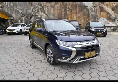 Mitsubishi outlander hpe-s 3.0 v6 4x4 at (7l) - azul - 2019/2020