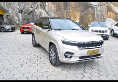 Jeep commander overland t380 2.0 turbo 4x4 at - dourada - 2022/2022