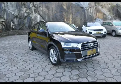 Audi Q3 AMBIENTE 1.4 150cv AT - Preta - 2015/2016