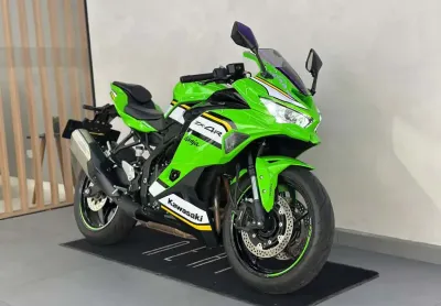 Kawasaki ninja zx-4r 2025