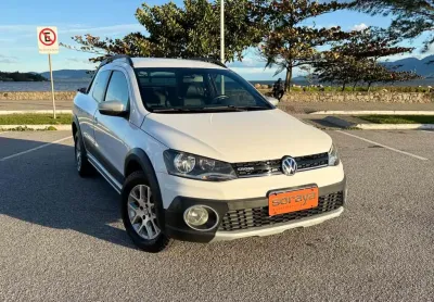 Volkswagen saveiro cross 1.6 t.flex 16v cd  - branca - 2014/2015