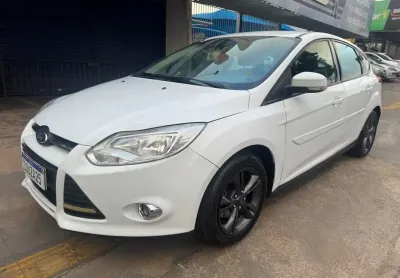 Ford focus  hatch 1.6 flex  automatico 2014/2015 completo revisado lacrado 