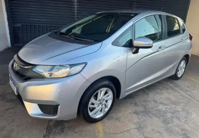 Honda fit lx  1.5  flex automatico  2014/2015  completo revisado pneus bons lacrado