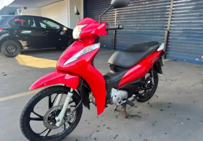Honda biz + 2023/2023 completa  rodas de liga leve partida eletrica 