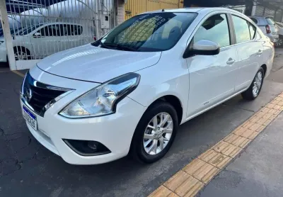 Nissan versa sv 1.6 automatico  2017/2018  completo revisado 