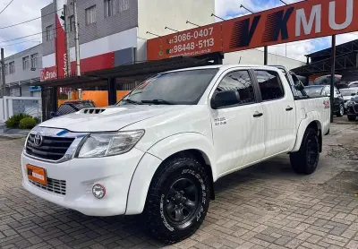 Toyota hilux cd4x4 std (diesel) 2015 impecável