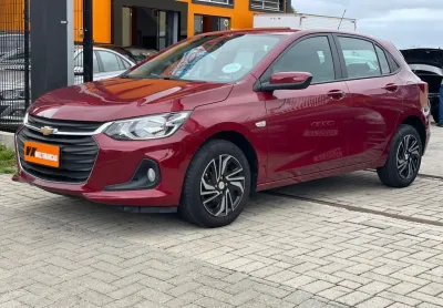 Chevrolet Onix HATCH LT2 1.0 2025 com baixo km e parcelas que cabem no seu bolso
