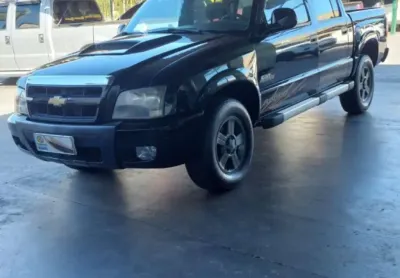  ️ s10 rodeio 4x2   2011 ️ 2.8 diesel   completíssima  ️ rodas de liga 16 ️  som    protetor  ️  est