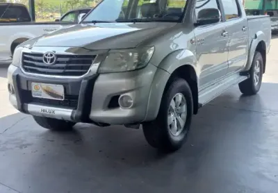  ️ hilux cd sr  2013  2.7 flex   completíssima   lona  ️ protetor   rodas de liga   estribo   som   