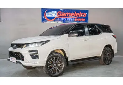 Toyota hilux sw4 2023 2.8 d-4d turbo diesel gr-s 7l 4x4 automático