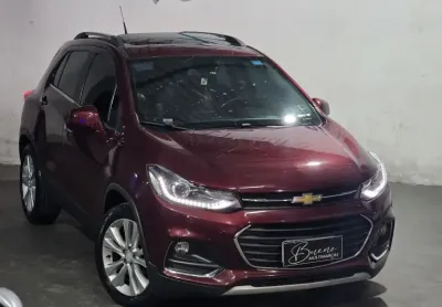 Gm/ tracker ltz baixo km interior caramelo impecavel aceito trocas e financio - 2017