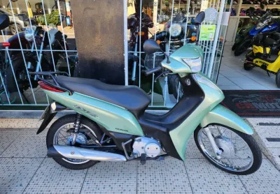 Honda biz 125 es 2011, aceito troca, cartão e financio