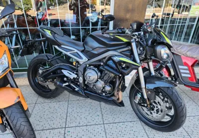 Triumph street triple 765 rs 2020, aceito troca e financiamentos