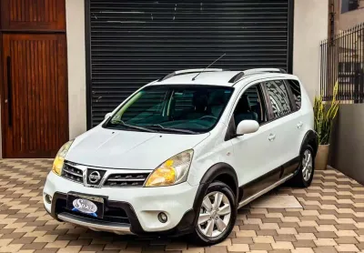 Nissan livina x-gear x-gear sl/x-gear 1.8 flex f. aut.  - branca - 2014/2014