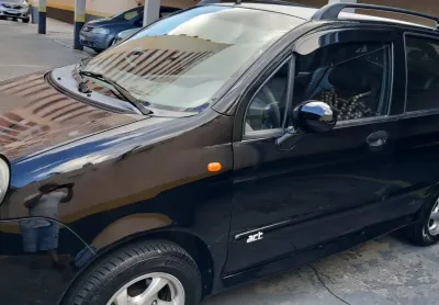 QQ Chery, 1.0 gasolina, conpletos luz branca, 5 marchas, 5 portas,