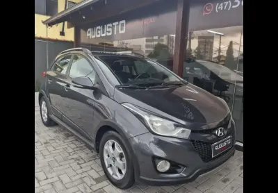Hyundai hb20x 1.6m 1.6 m - cinza - 2013/2014