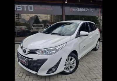 Toyota Yaris XL 1.3 Flex 16V 5p Aut.  - Branca - 2019/2019