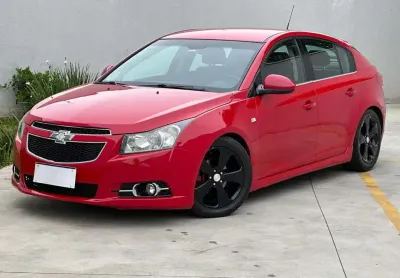 Chevrolet cruze lt hb 2013