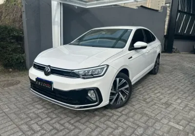 Virtus 1.0 200 tsi highline automático 2023 - baixa km e alto desempenho!