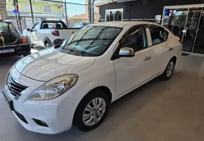 Nissan versa 16s flex 2013