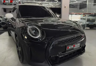 Mini  cooper s 2.0 preto  2023/2024