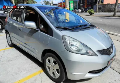 Honda fit lx 1.4 cambio manual 2010