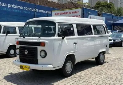 Volkswagen kombi lotaãão 2012