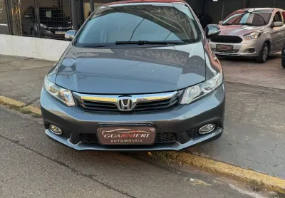 Super conservado, carro com procedencia e qualidade que voce procura para viajar com a família.