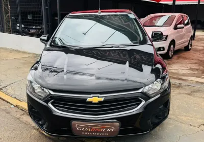 Veículo super conservado, para você que procura enconomia e  um carro confortavel para viajar com a 