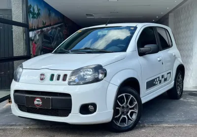 Fiat Uno Sporting 1.4 4p 2012 (Com multimídia personalizada e camera de ré)