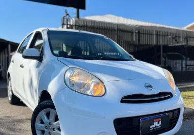 Nissan march  financia 100%