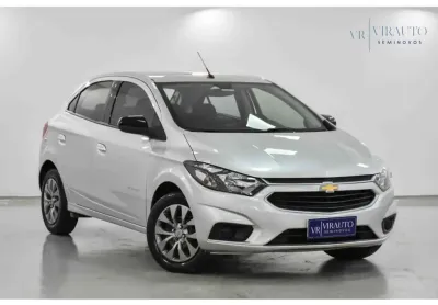 Chevrolet Onix 2018 1.4 mpfi advantage 8v flex 4p automático