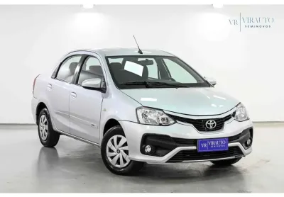 Toyota etios 2018 1.5 x sedan 16v flex 4p automático